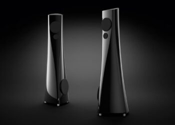 estelon-celebrates-5th-anniversary-with-model-yb