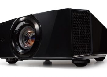 jvc-dla-x950r-excepts-native-4k-content