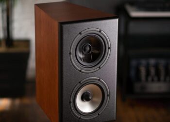 von-schweikert-audio-unifield2-mk3