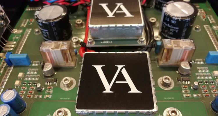 vitus-audio-sm103-mono-power-amplifiers-2