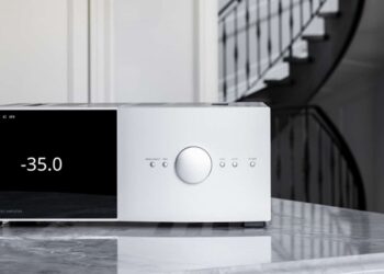 anthem-str-integrated-amplifier