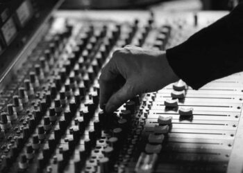 ecm-records-commences-streeaming