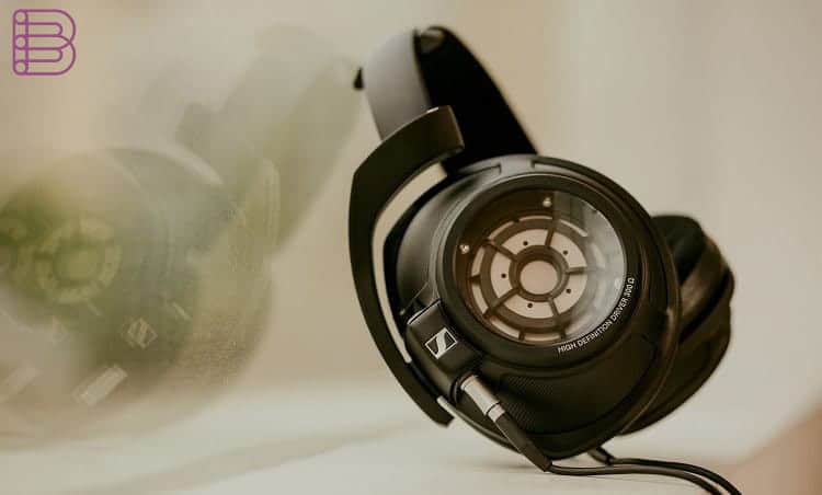sennheiser-hd820-high-end-headphones-for-audiophiles-5