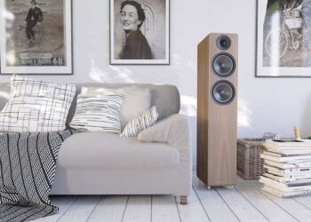 acoustic-energy-300-series-raises-the-bar