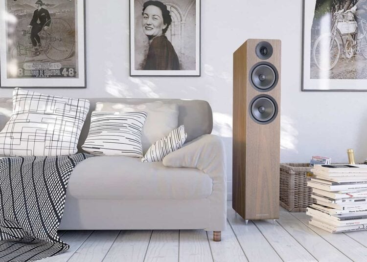 acoustic-energy-300-series-raises-the-bar