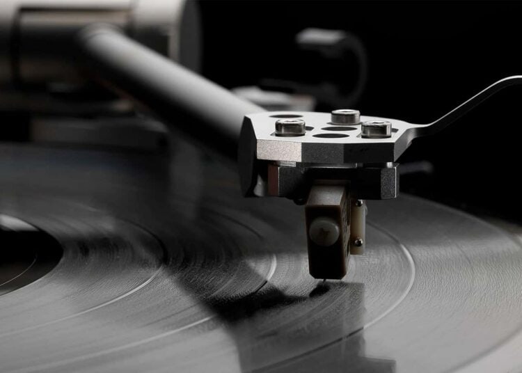 linn-lp12-turntable-45th-anniversary
