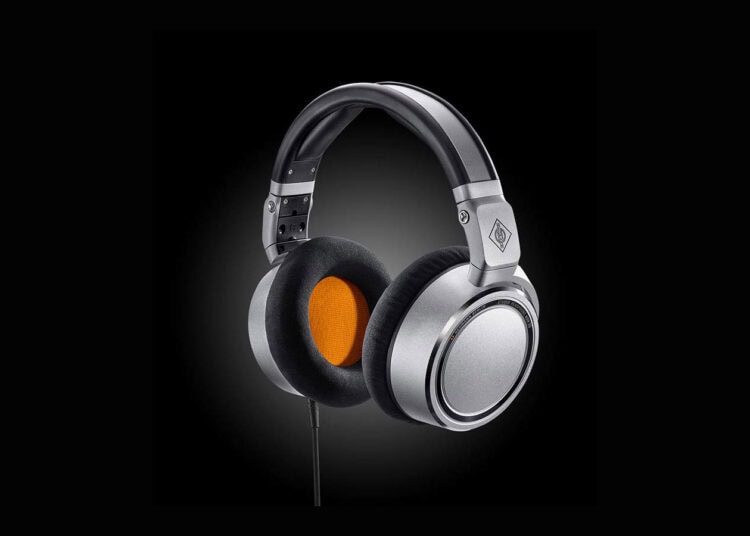 x1_NDH-20-Diagonal_Neumann-Headphone_BOHEback