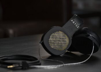 abyss-dianaphi-headphones1