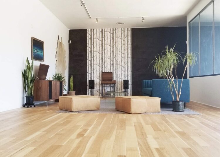 wrensilvas-first-hifi-showroom