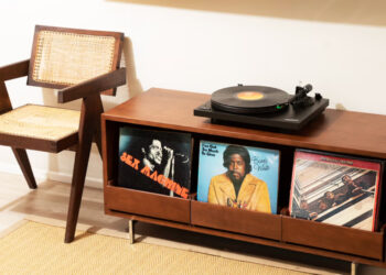 gadhouse-mathis-turntable