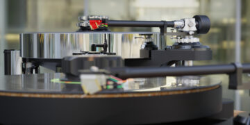 AVID-Altus-And-Nexus-V2-Tonearms