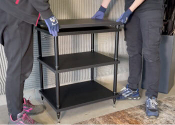 bassocontinou-essanza-rack-with-vinyl-shelf