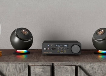 creative-pebble-nova-premium-usbc-speakers