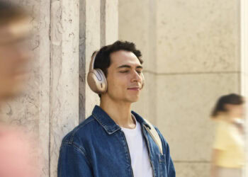 jbl-tour-one-m3-headphones