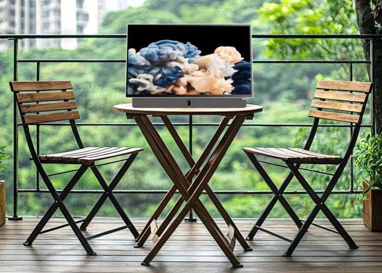 Metz-Blue-MPE7000-A-Portable-Smart-TV