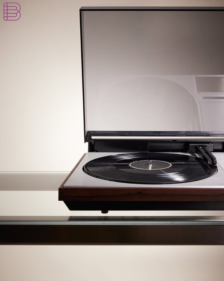 Bang-&-Olufsen-Beogram-4000C-Saint-Laurent-Rive-Droite-2