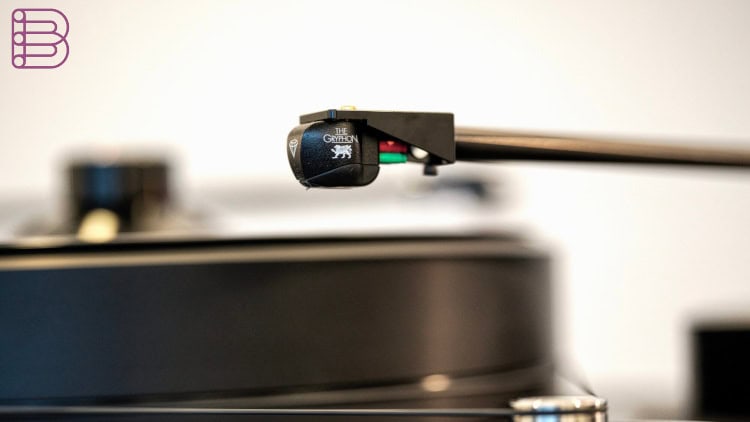 Gryphon-Audio-Black-Diamond-DLC-2