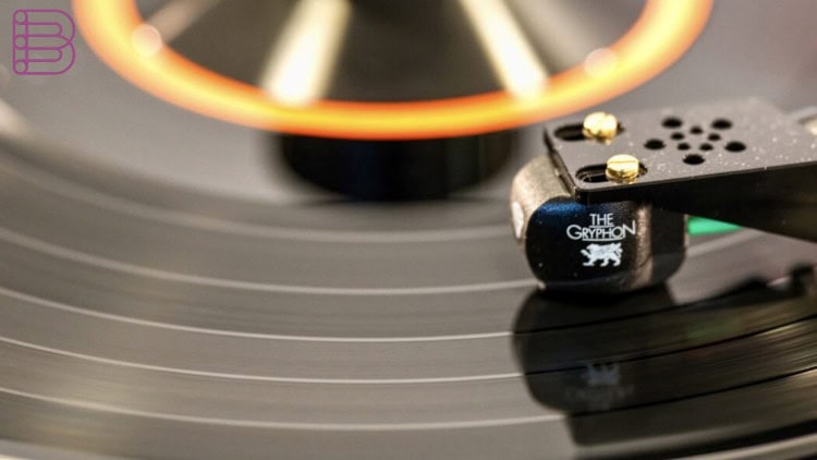 Gryphon-Audio-Black-Diamond-DLC-3