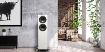 fyne-audio-f704sp-debuts-at-Axpona-2025