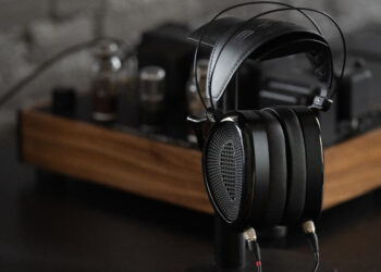 Dan-Clark-Audio-Announces-NOIRE-XO™-Open-Back-Headphone