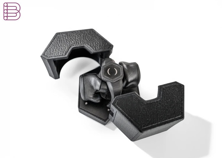 Breggz™-Introduces-Zohn-1-Black-In-ear-Headphone-1