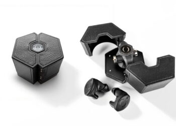 Breggz™-Introduces-Zohn-1-Black-In-ear-Headphone