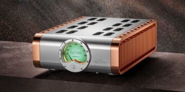 Dan-D’Agostino-Unveils-the-Momentum-Z-Monoblock-Amplifier