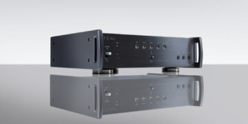 Premium-Network-Streaming-Transport-Elevates-the-Reference-500-Series
