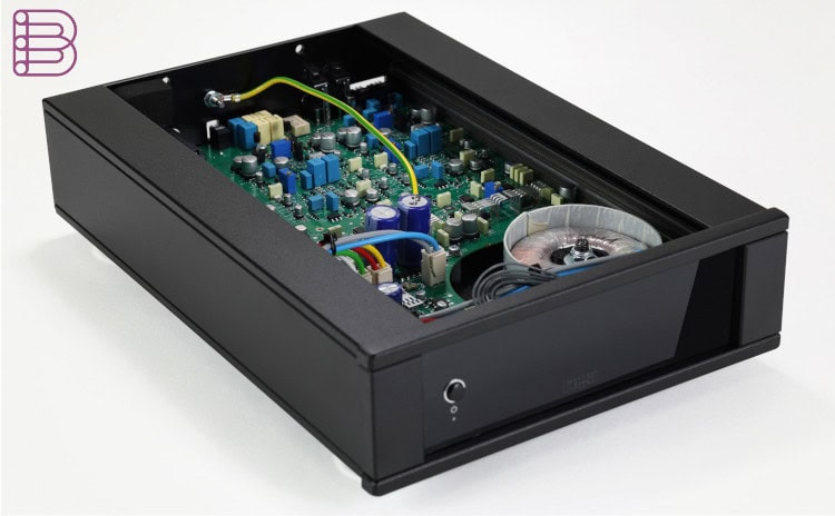 REGA-AOS-MC-Phono-Stage-1