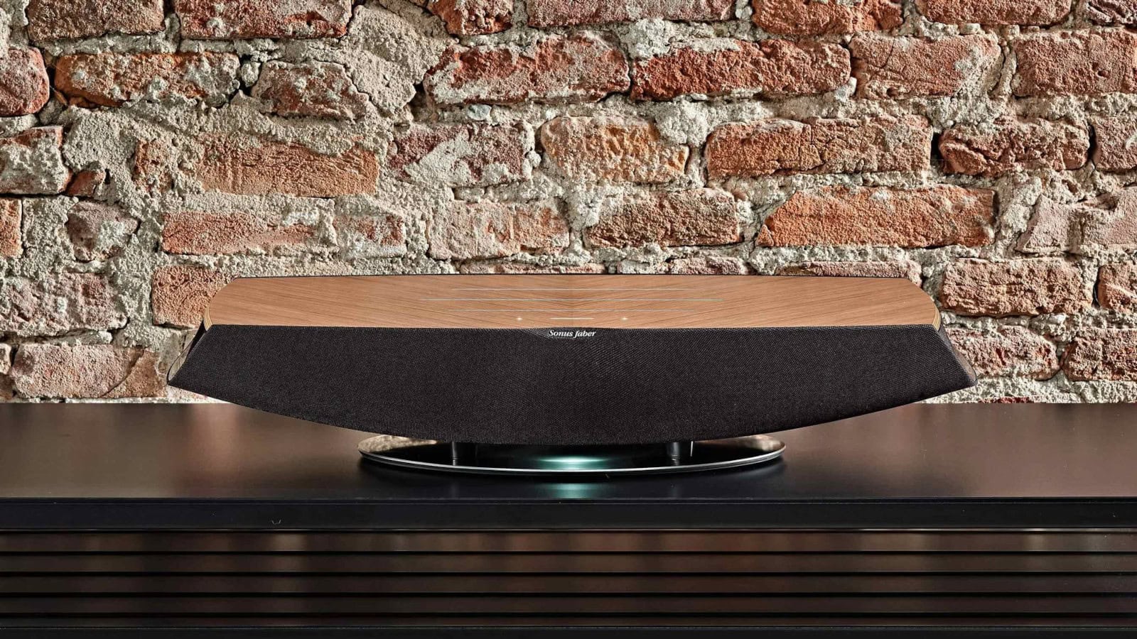 Sonus Faber's Omnia Debuts Crescendo Tech | Best of High End