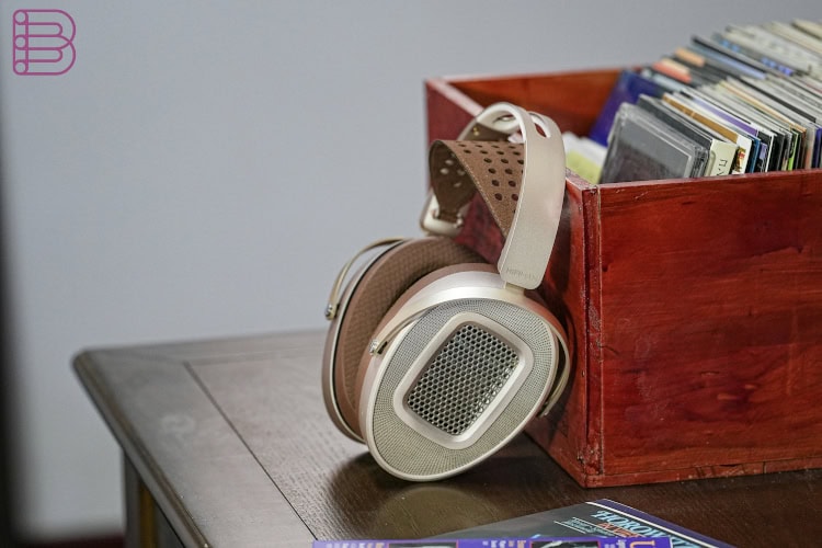 HIFIMAN-HE1000-WiFi-and-Arya-WiFi-Redefine-Headphone-Freedom-3