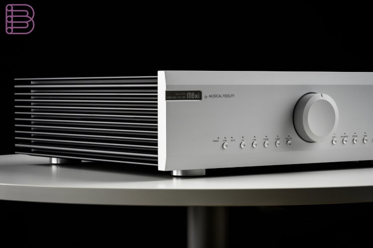 musical-fidelity-maunches-m6xi-integrated-amplifier-2