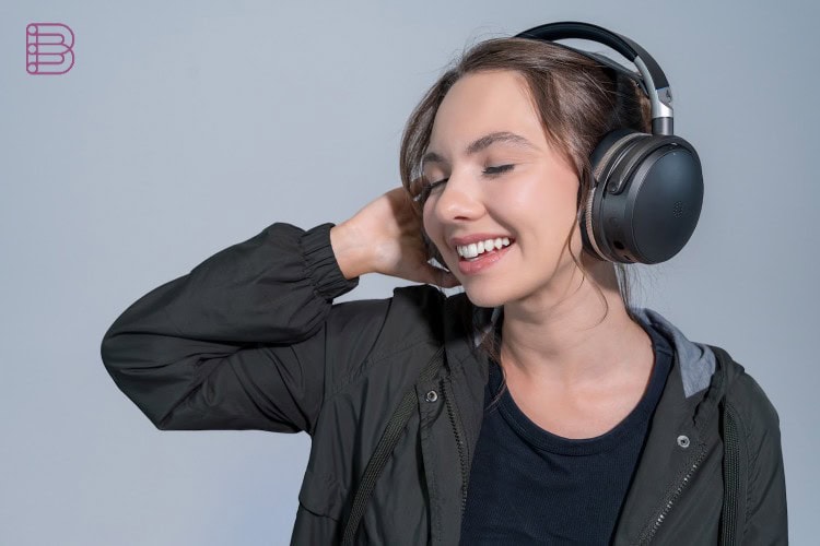 Audeze Maxwell 2 ANC headset comfort and ear cup design