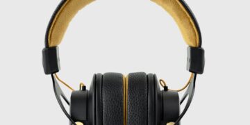 Baum ellipse studio headphones front view