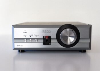Pass Labs HPA-1c headphone amplifier and preamplifier