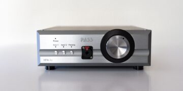 Pass Labs HPA-1c headphone amplifier and preamplifier