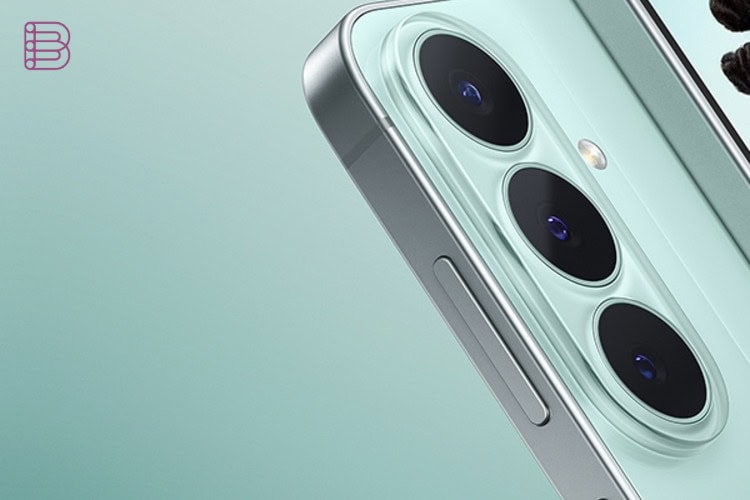 Samsung Galaxy S26 FE triple camera detail