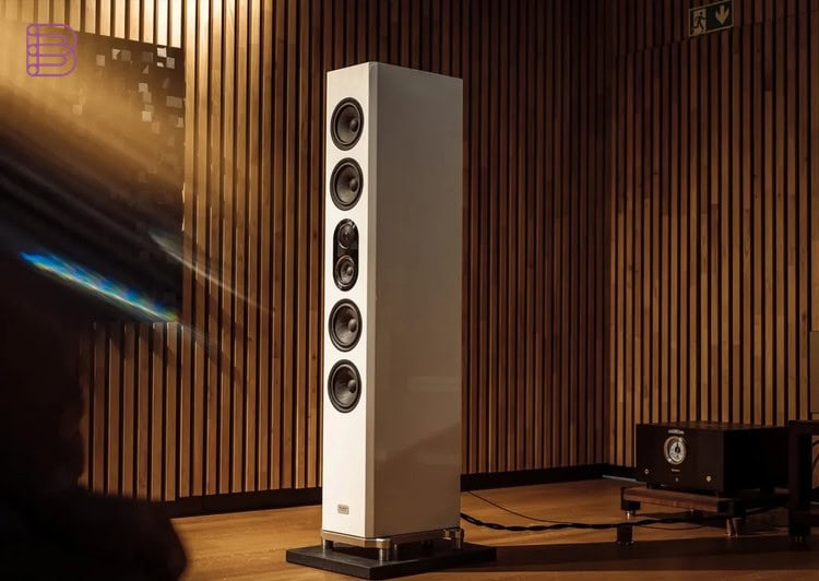 Auer Acoustics Versura V6 floor-standing loudspeaker with diamond tweeter