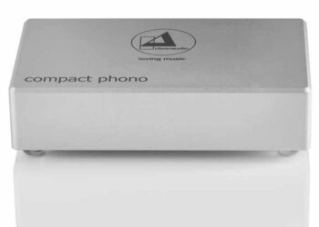 Clearaudio Compact Phono MM/MC phono stage in silver