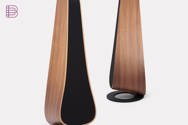 Pair of Davone Solo-R floorstanding loudspeakers in walnut veneer
