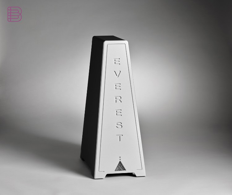Shunyata Research Everest X power conditioner sold by devAAudio