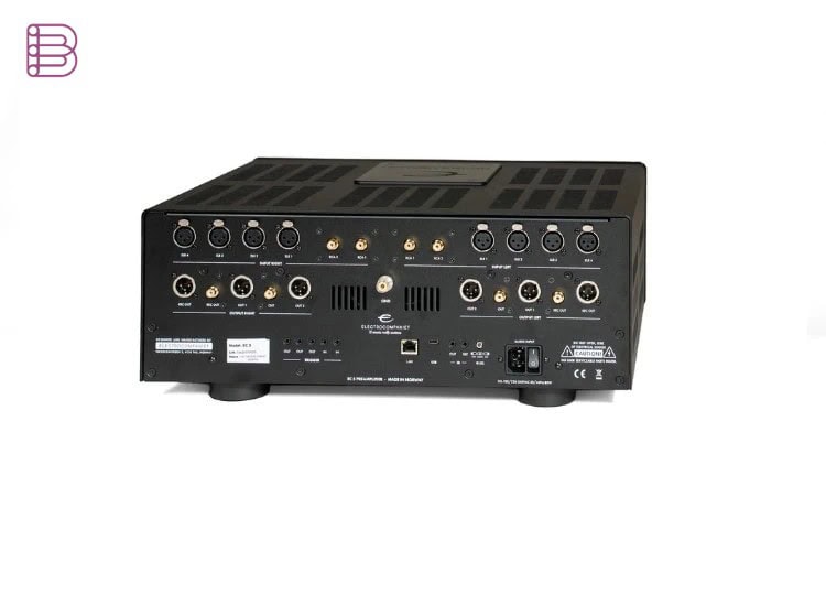 Electrocompaniet EC 5 preamplifier rear panel with balanced and single-ended connectors