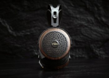 FiiO FT15 planar headphones front view on a dark stone background
