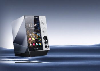FiiO R9 streamer running the FiiO Music app