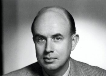 Official historic portrait of Prof. Dr. Fritz Sennheiser, founder of Sennheiser