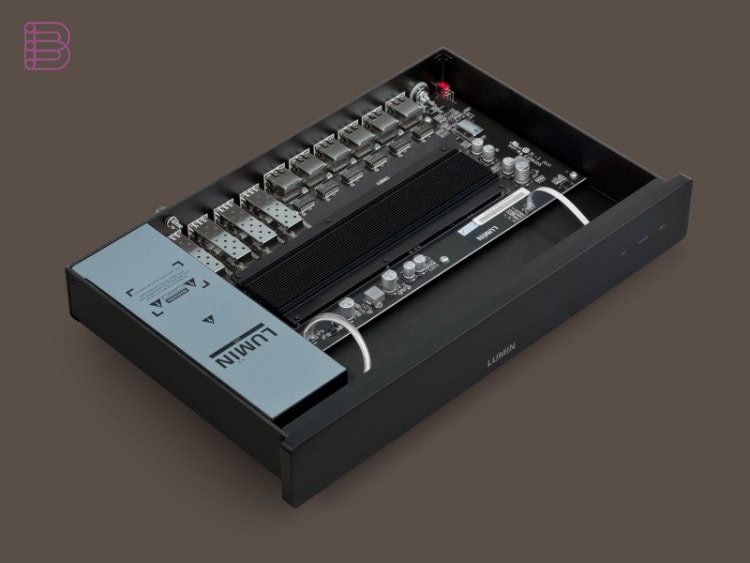 LUMIN N1 internal linear power supply and SFP switch board