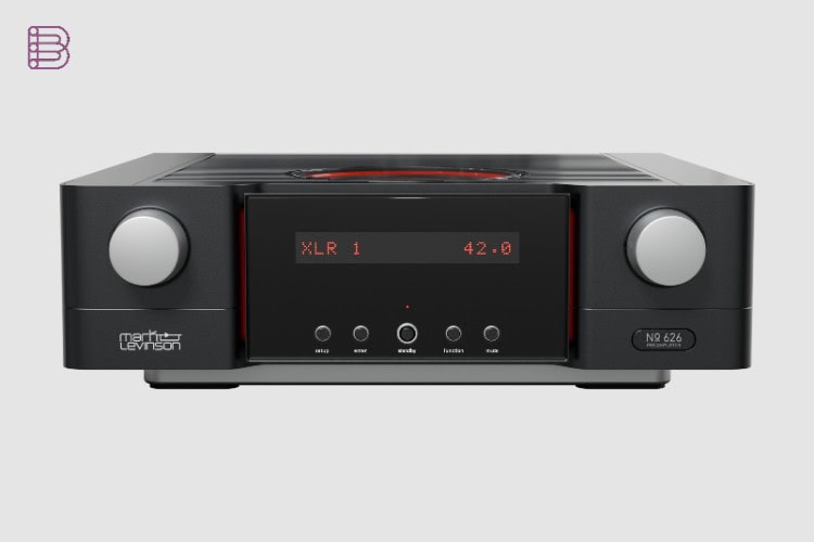 Mark Levinson No626 front panel with display and volume knobs