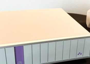 Metronome DSAS music server from the Digital Sharing range in a living room