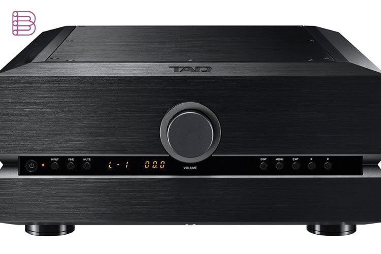 TAD A1000-K integrated amplifier in black finish