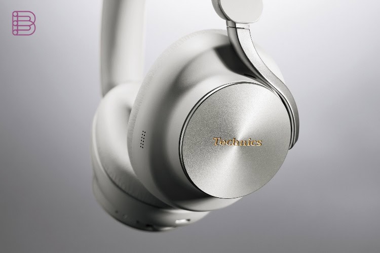 Technics EAH-A1000 headphones showing the circular earcup housing and Flow Arm design
